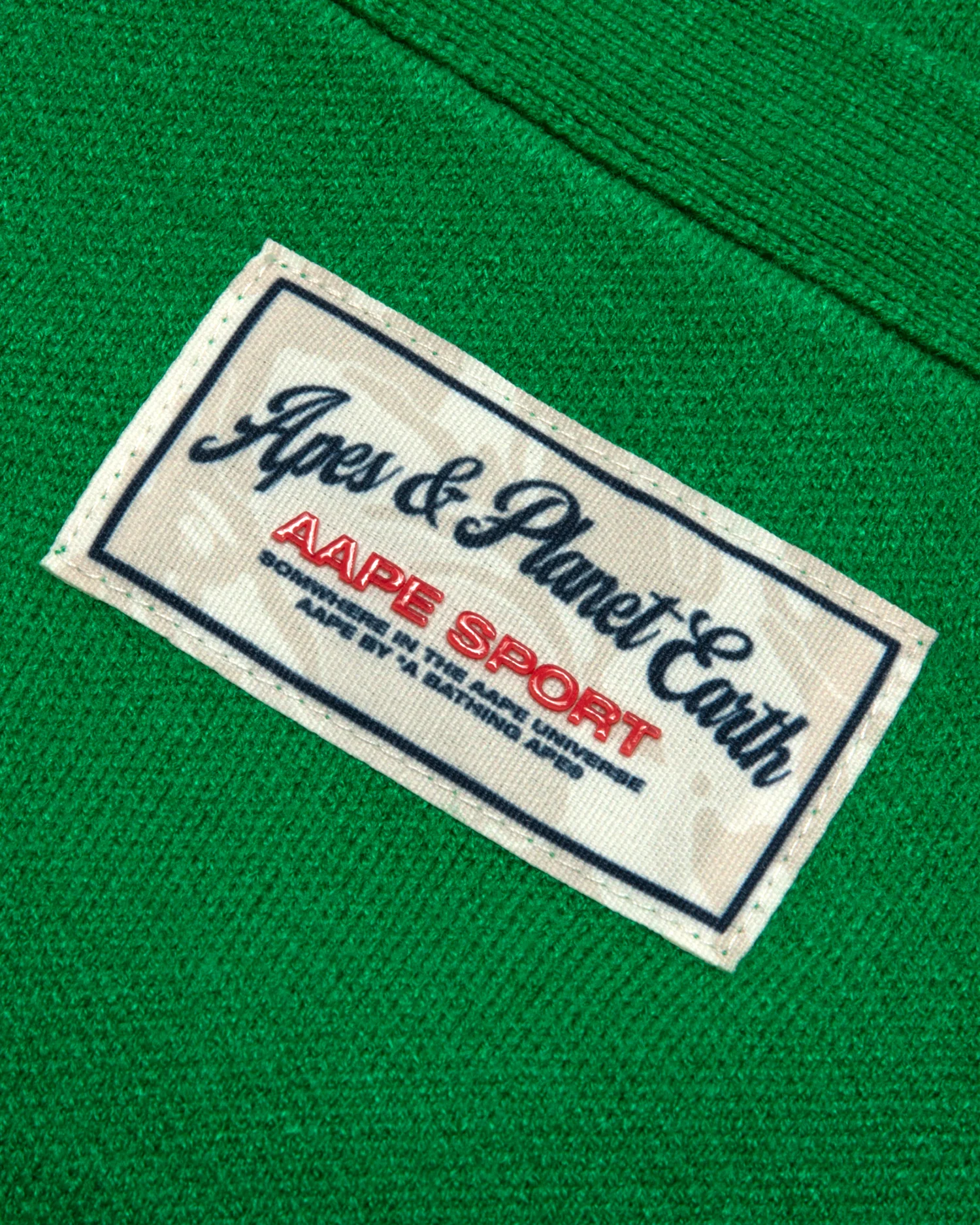 AAPENOW moonface v-neck cardigan - Image 8