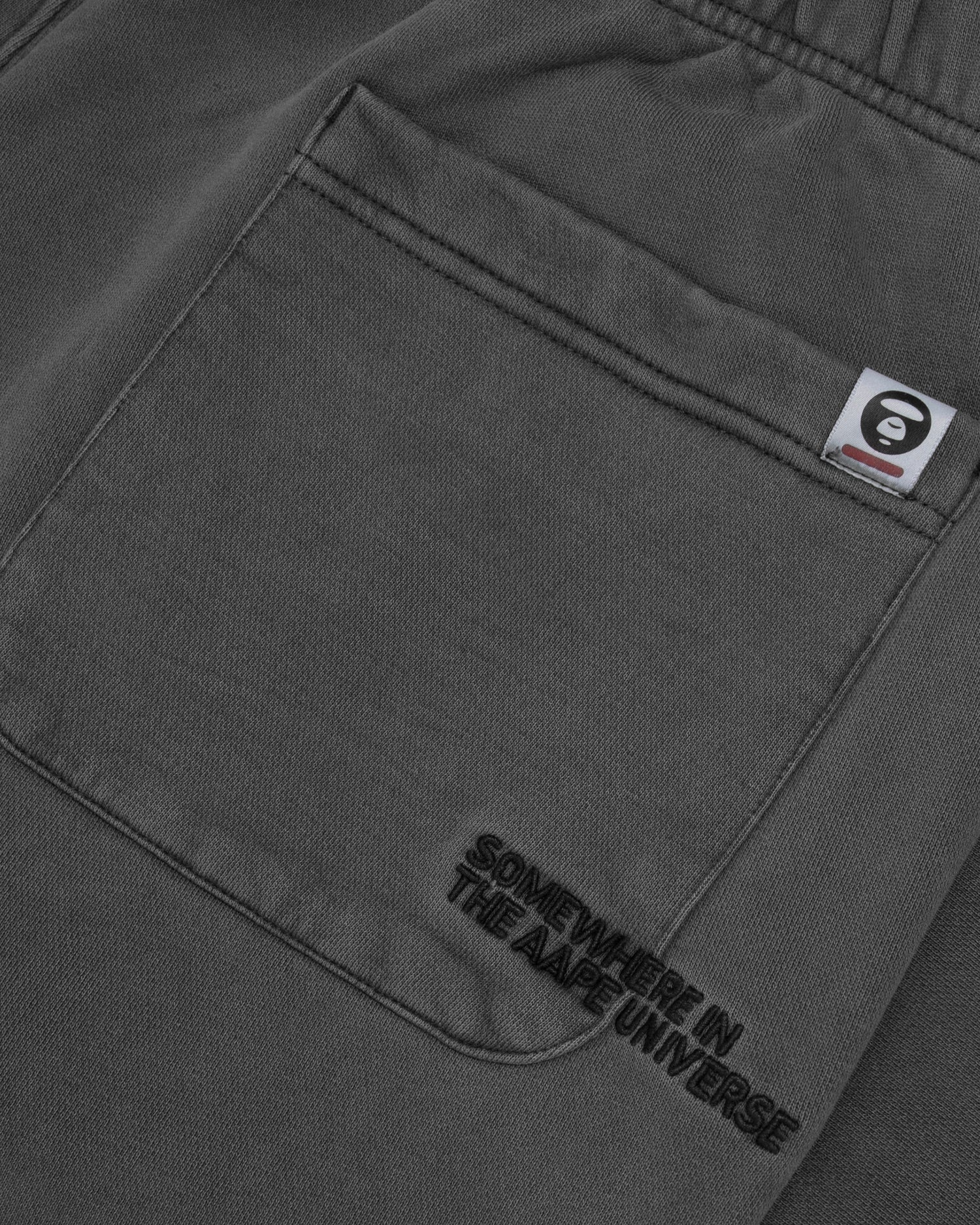 Moonface tonal patch sweatpants - Image 4