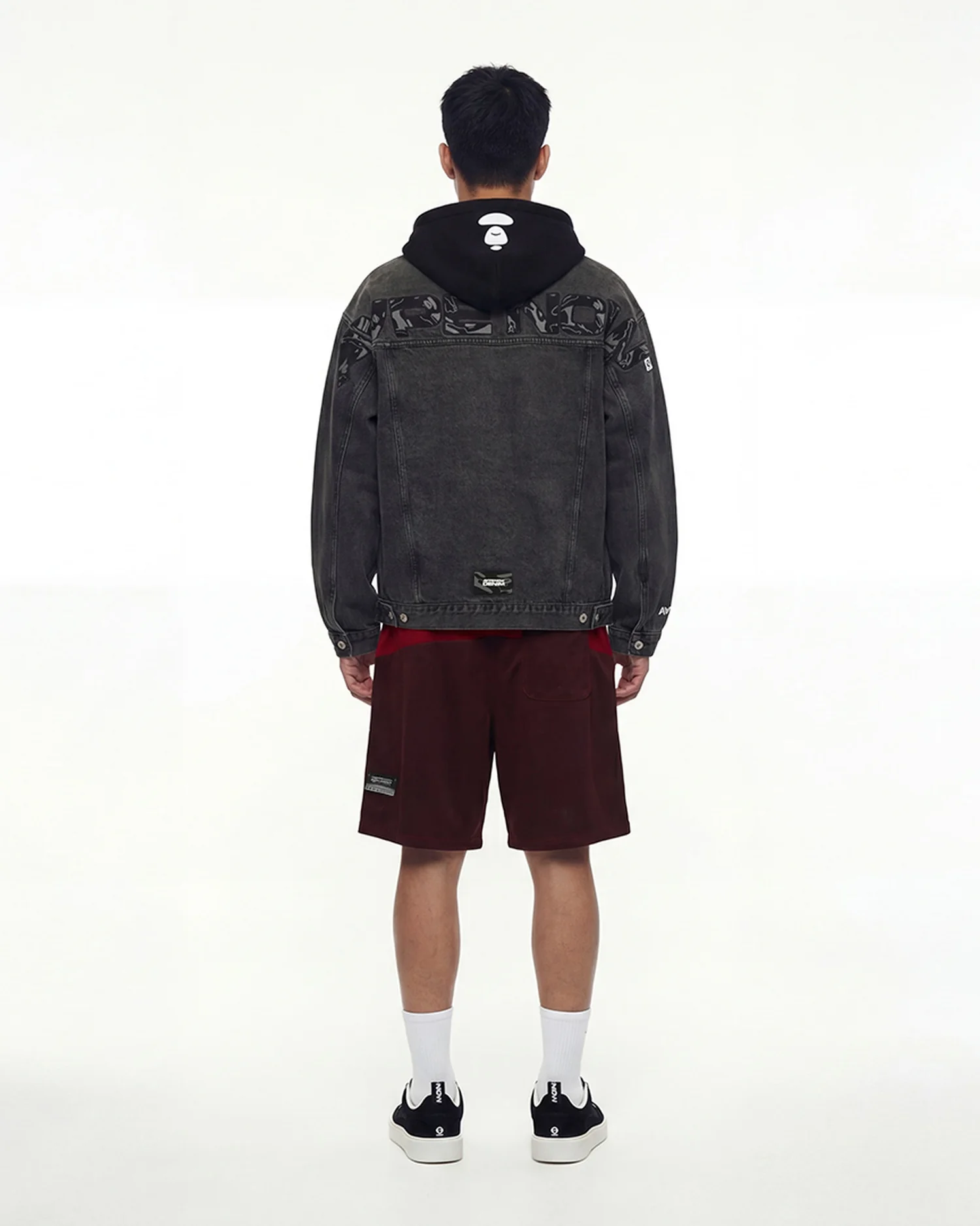 Embroidered sweat shorts - Image 8