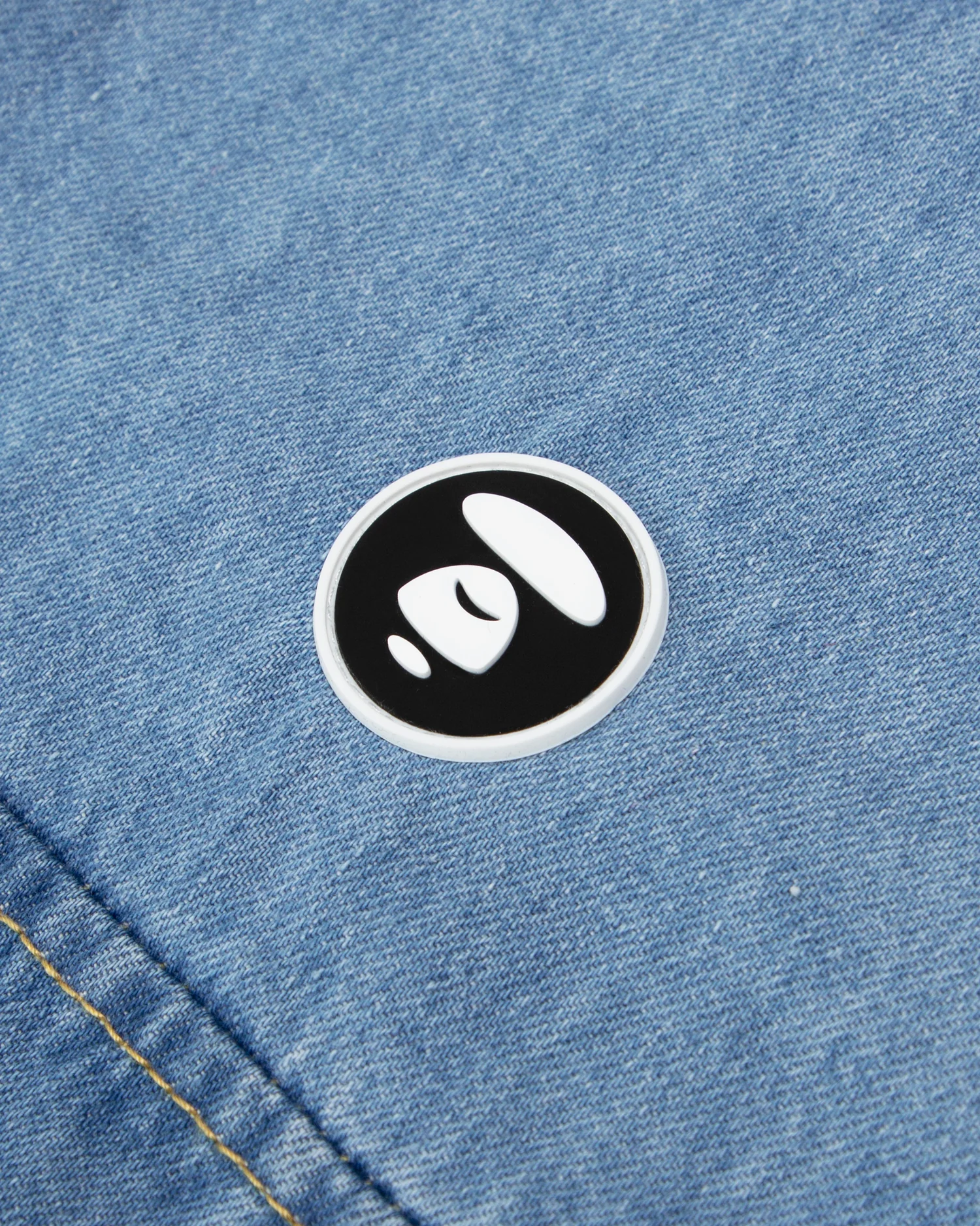 Moonface patch denim shirt - Image 8