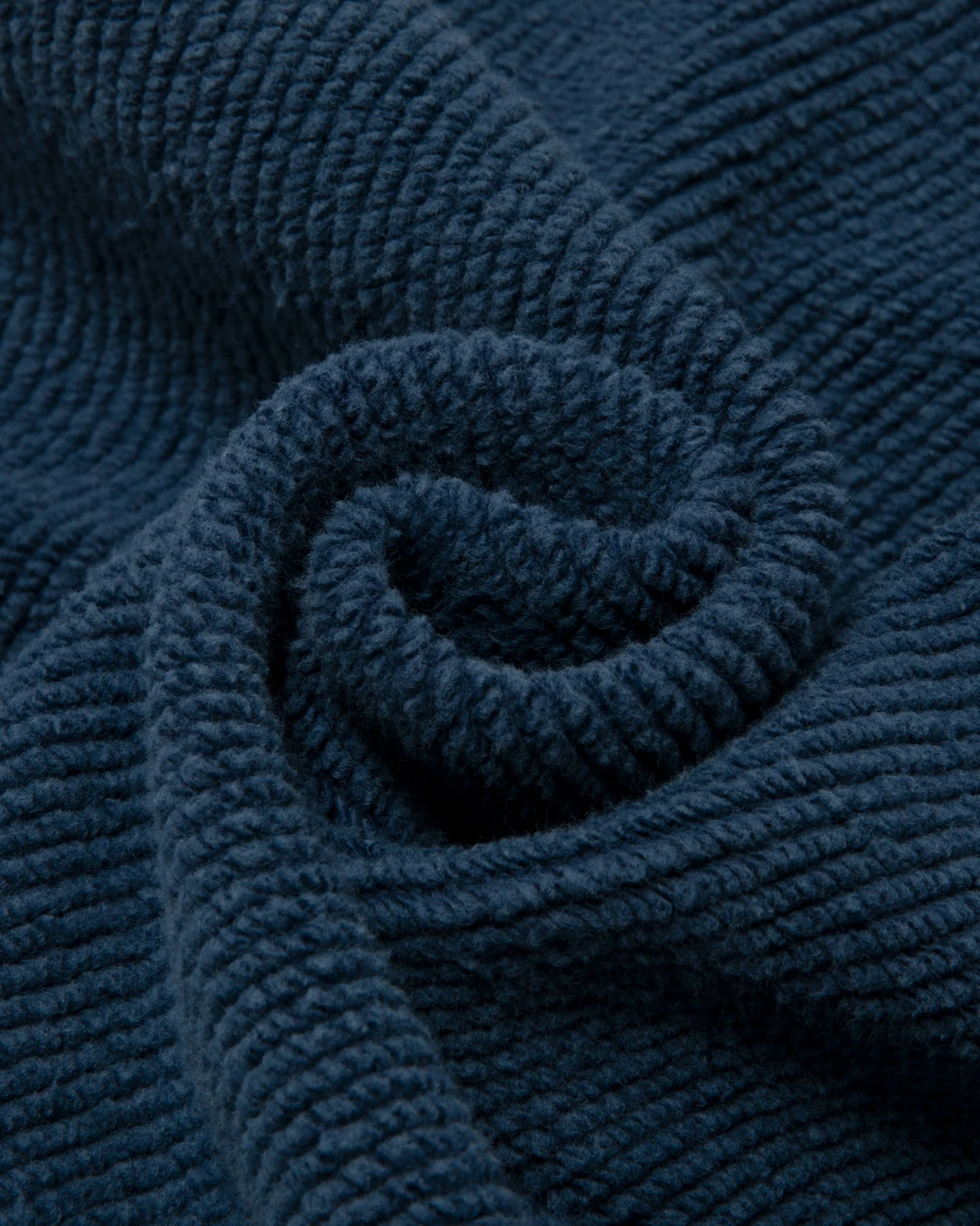 AAPEUNVS crew neck sweatshirt - Image 10