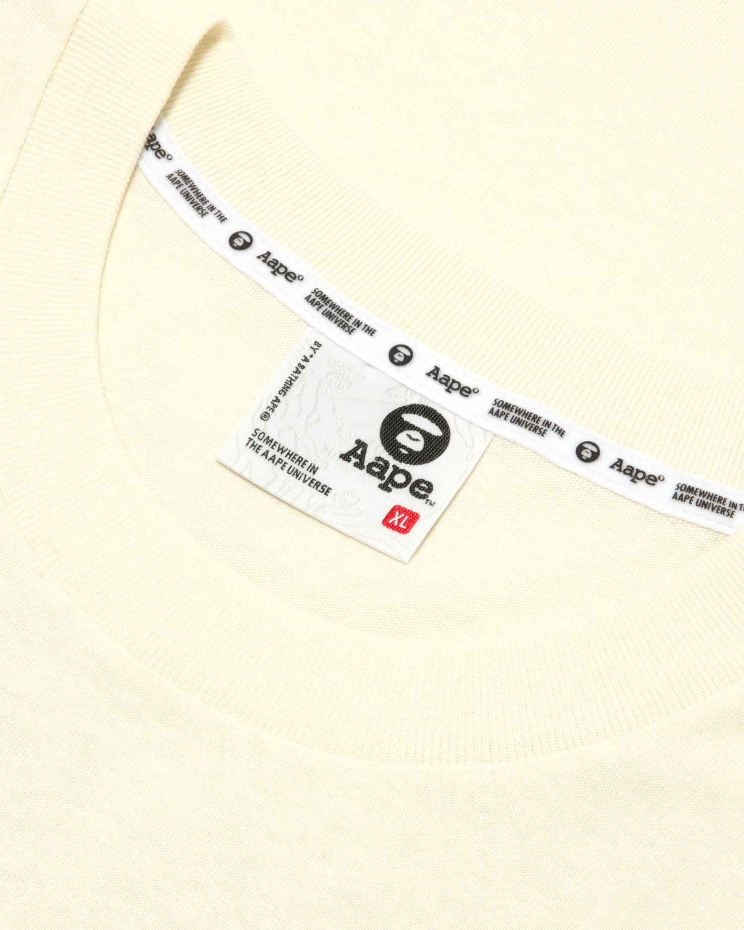 AAPEUNVS graphic tee - Image 10