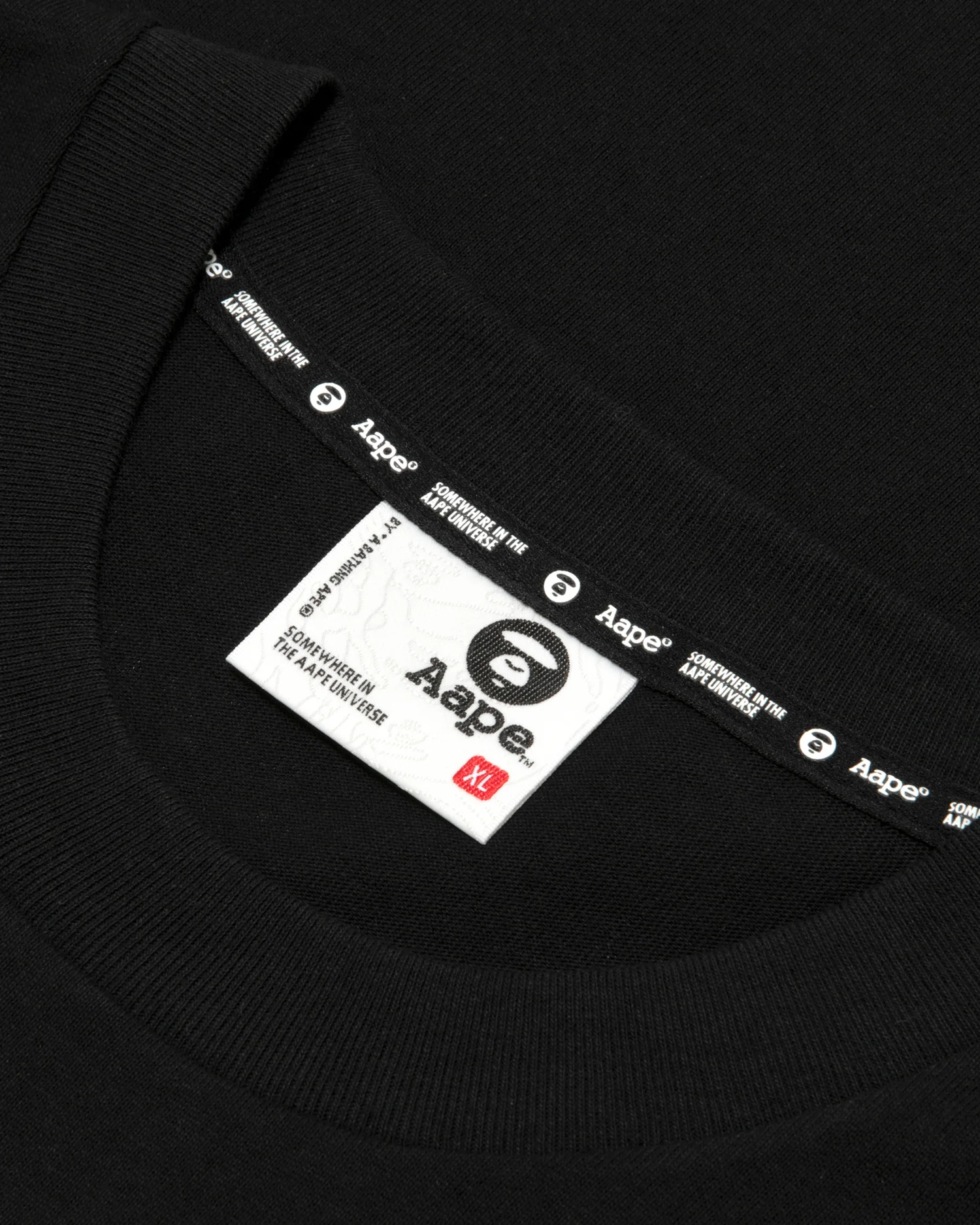 AAPEUNVS graphic tee - Image 5