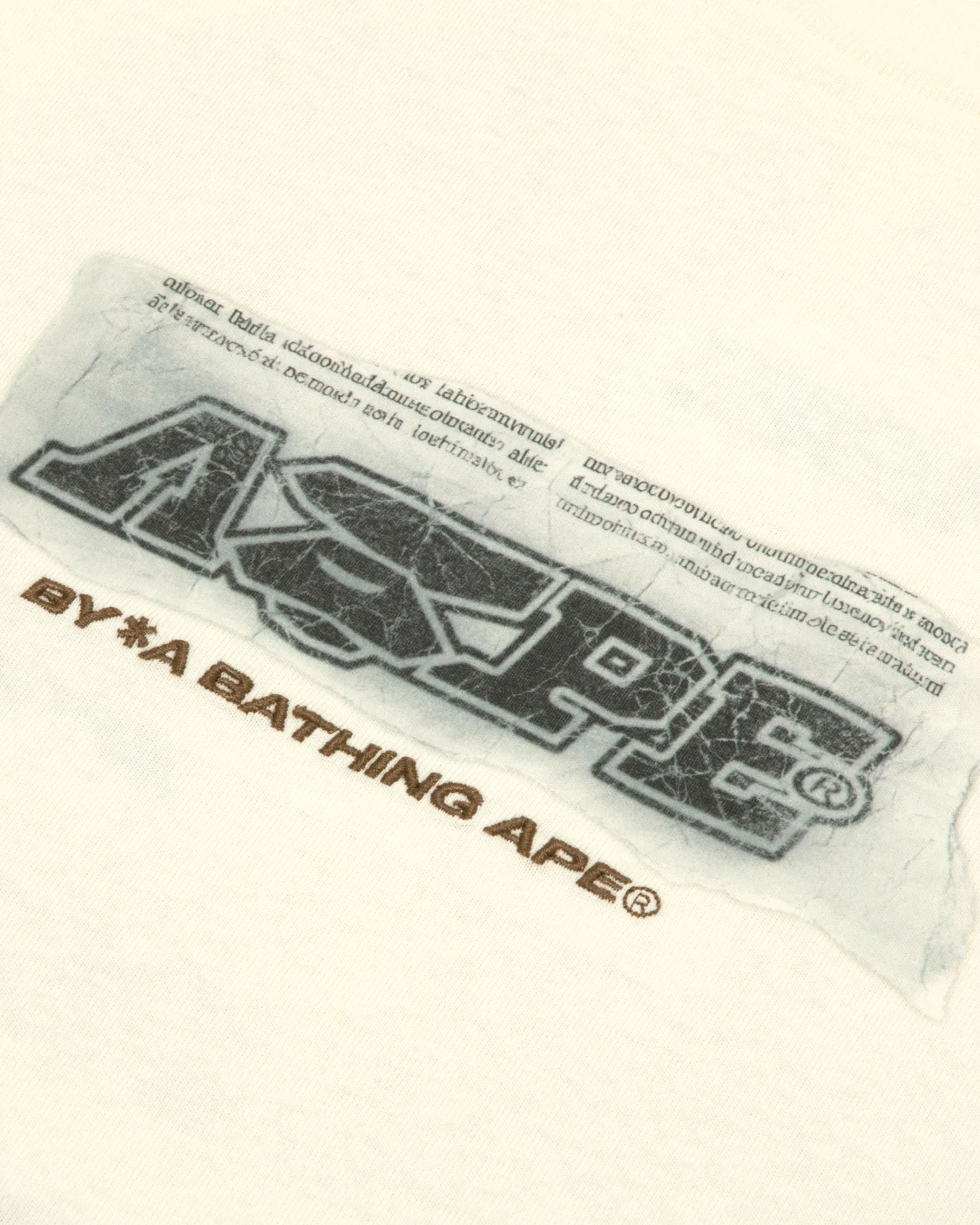 AAPEUNVS graphic tee - Image 8