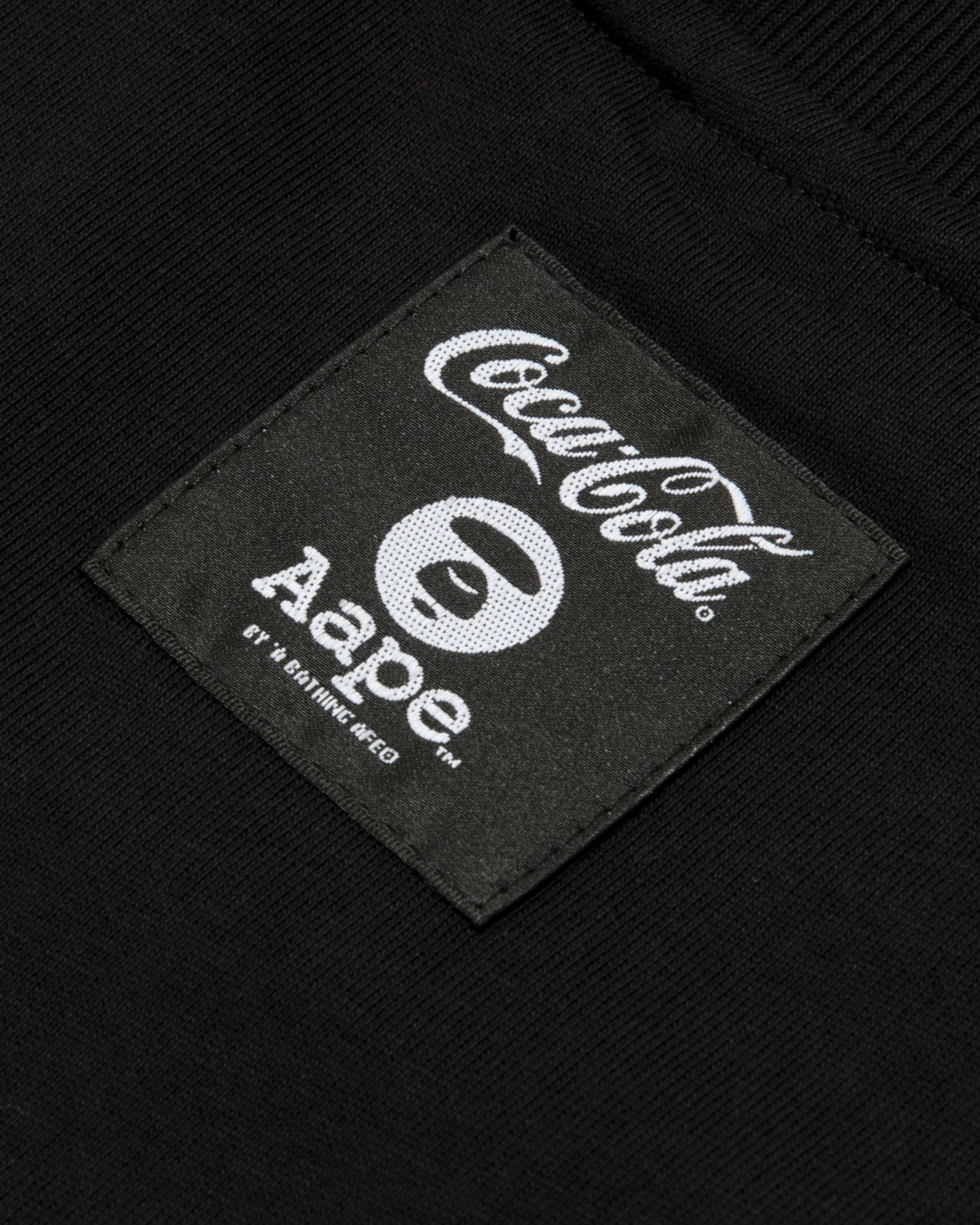 X Coca Cola graphic tee - Image 5