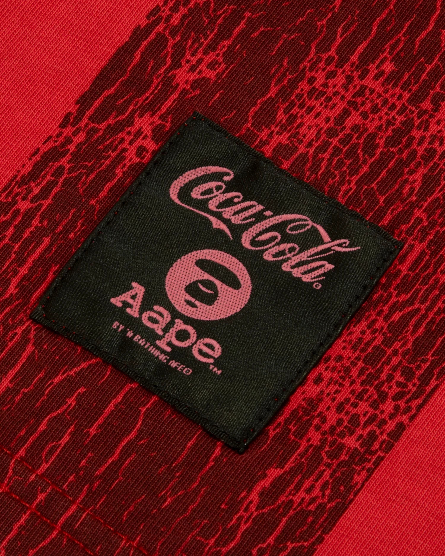 X Coca Cola AAPEUNVS graphic tee - Image 10
