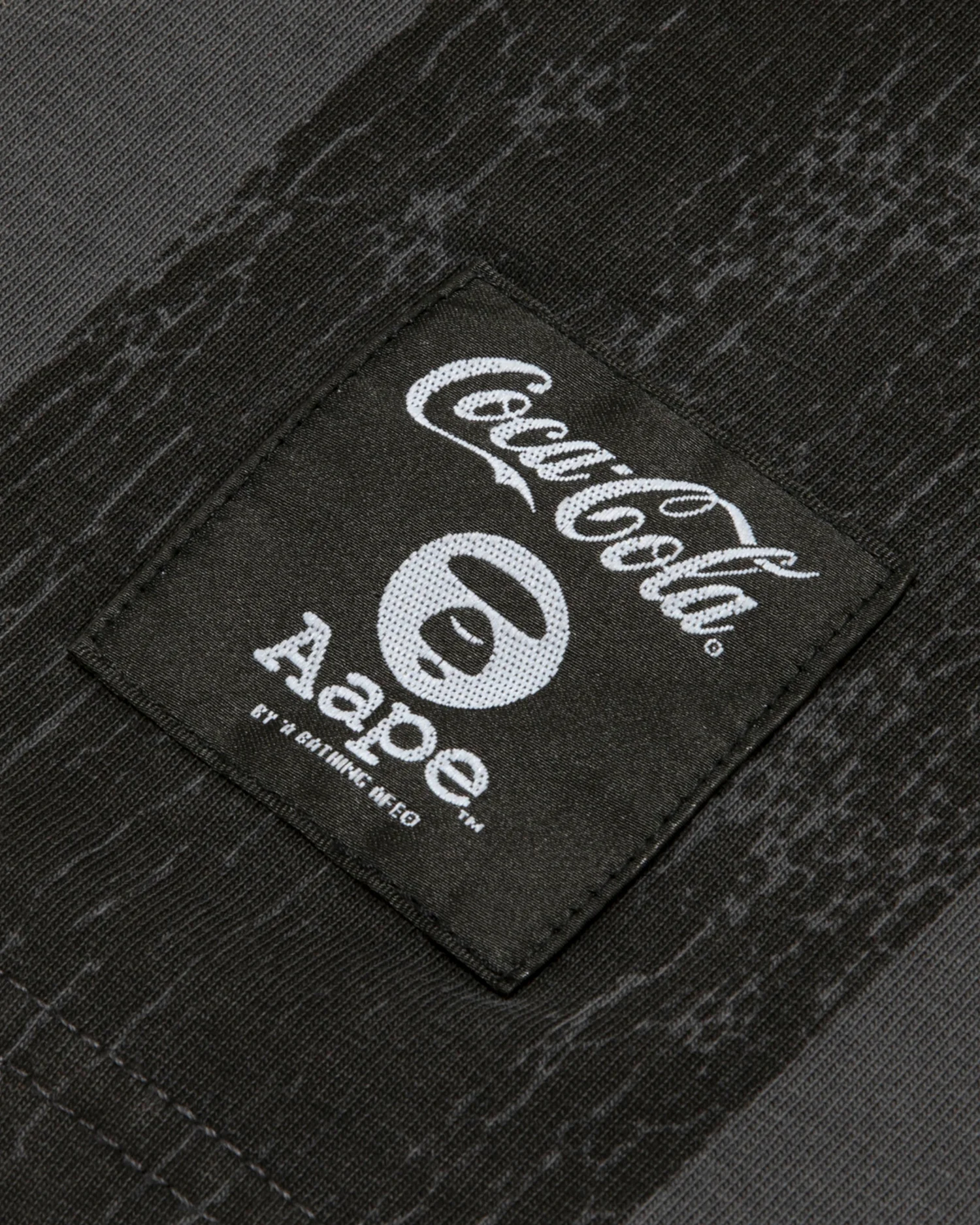 X Coca Cola AAPEUNVS graphic tee - Image 5